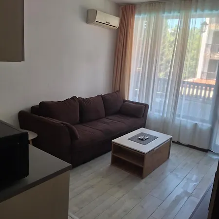 Lili Apartment *
